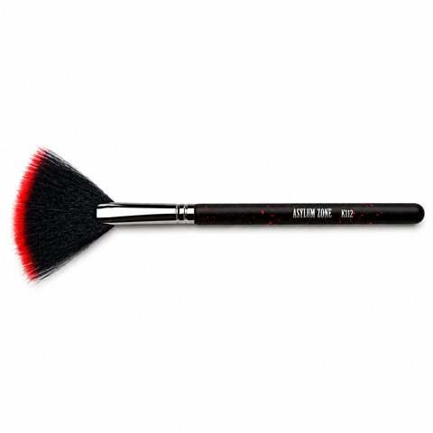 K129 - Killer Fan Highlighter Brush