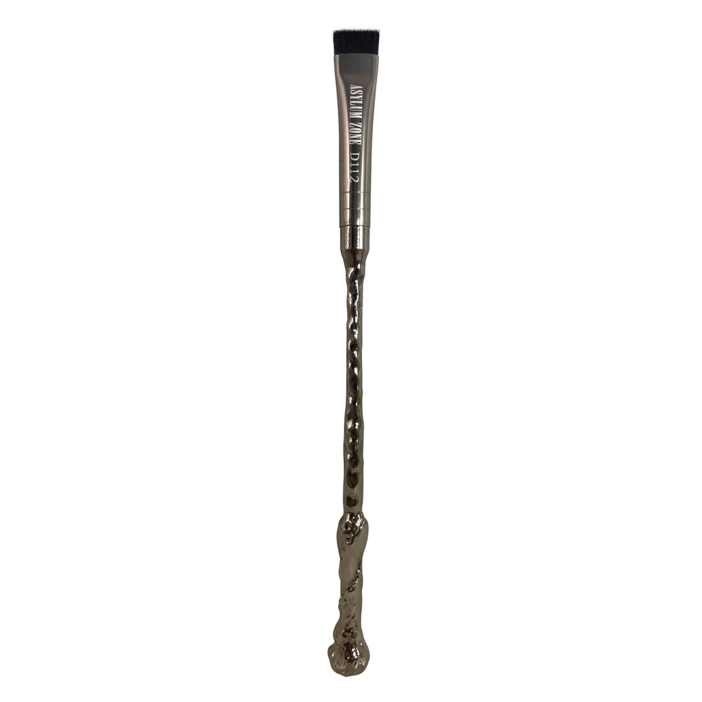 D112 Flat Definer Brush